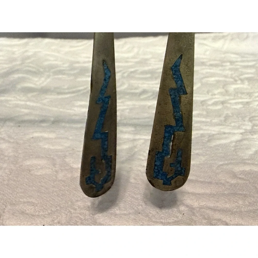 Vintage Mexico Silver Tone Turquoise Chip Inlay Earrings Zig Zag Geometric